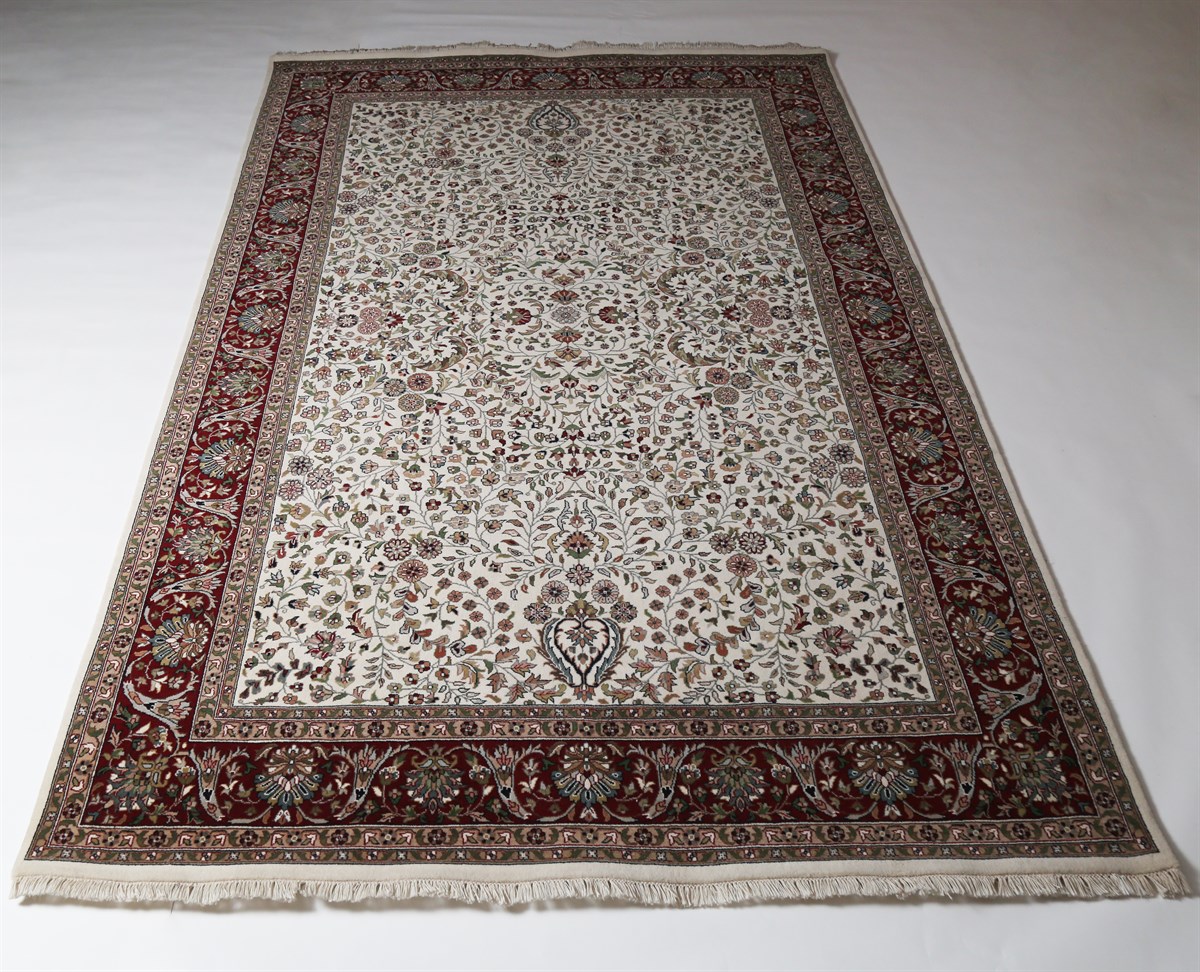 Çam Halı Hereke Yedi Dağın Çiçeği Krem Bordo 1373 Yün El Dokuması Halı