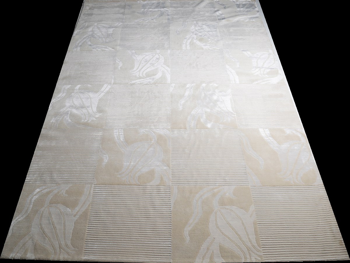 Çam Halı Lalezar A11 White Yün ve Viskon El Dokuması Halı