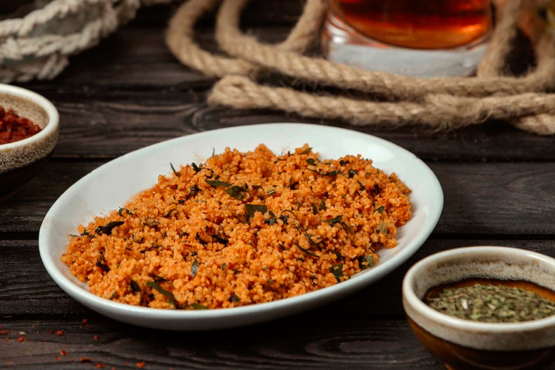 esmer bulgur, esmer bulgur nedir, esmer bulgur tarifleri, esmer bulgur pilavı, esmer bulgur salatası, İpek Bulgur, bulgur çeşitleri, sağlıklı tahıl tarifleri, diyet bulgur tarifleri, esmer bulgur su oranı.
