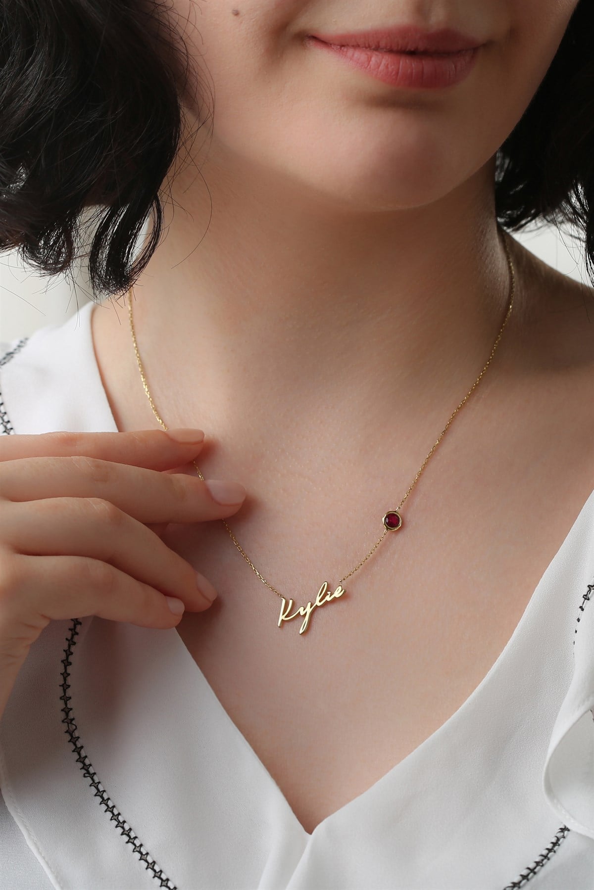 Gümüş Taşlı İsim Kolye