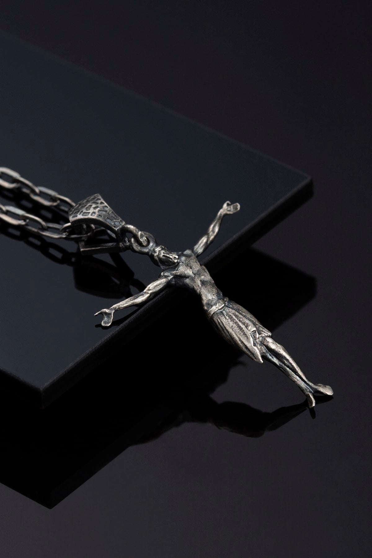 Gümüş Hz. İsa Kolye