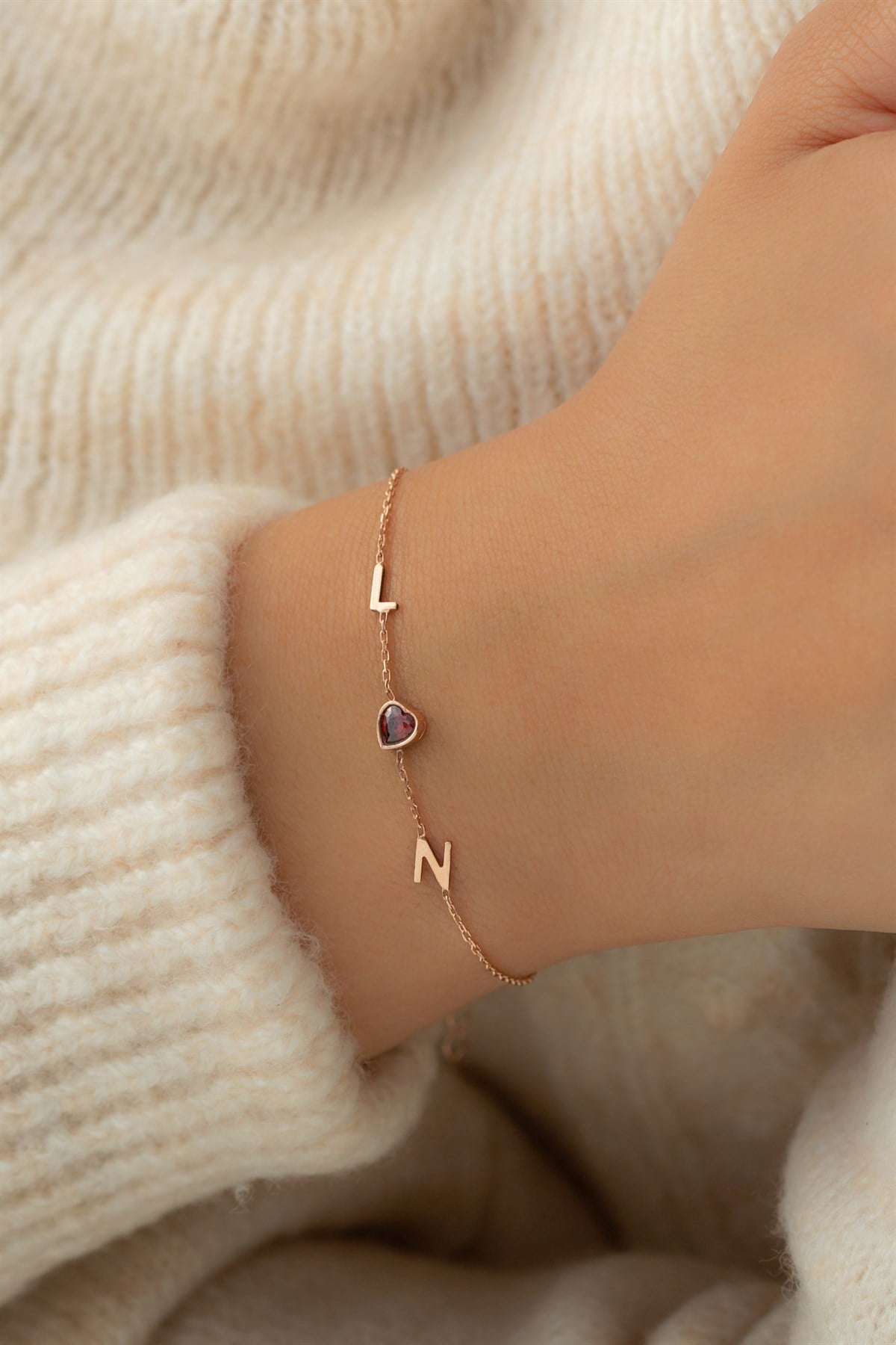 Gümüş Kalp Taşlı Harf Bileklik