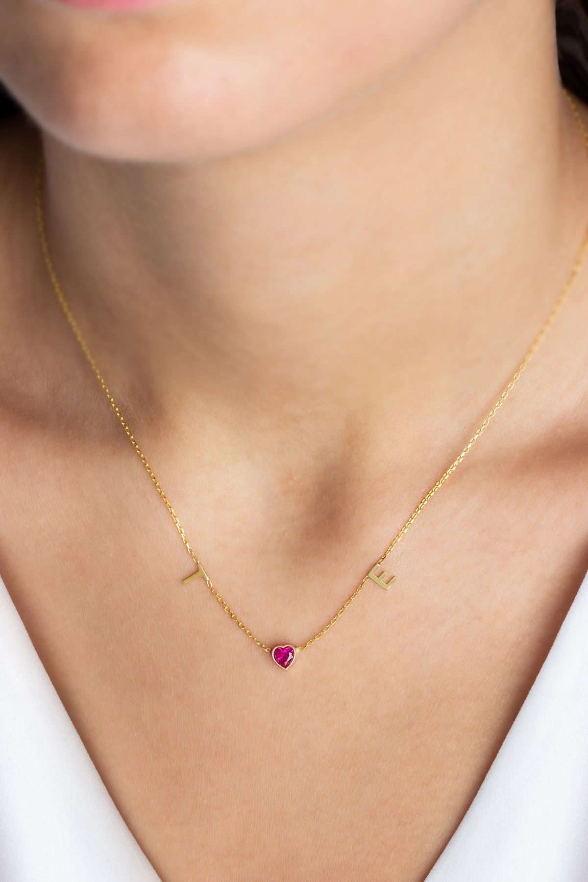 Gümüş Kalp Taşlı Harf Kolye