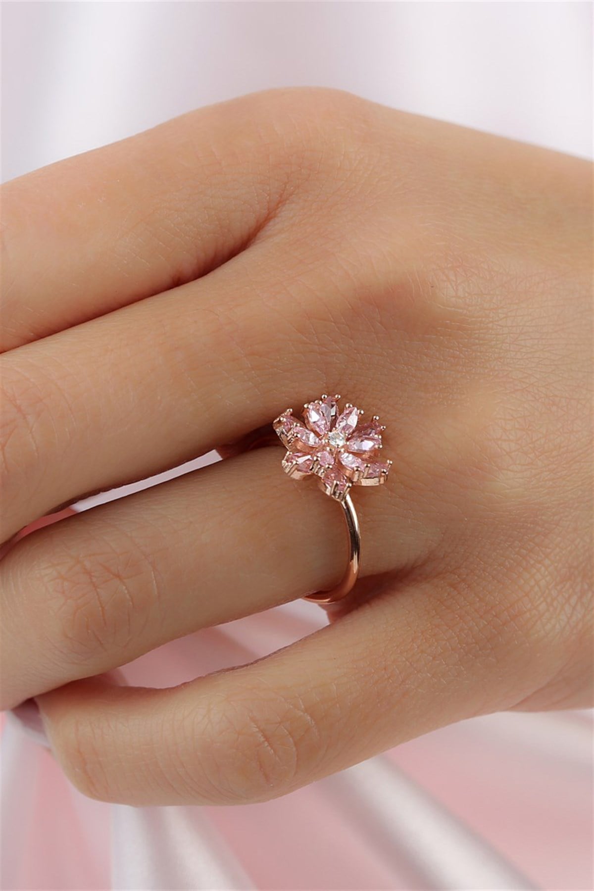 Gümüş Pembe Taşlı Lotus Kamelya Çiçeği Yüzük