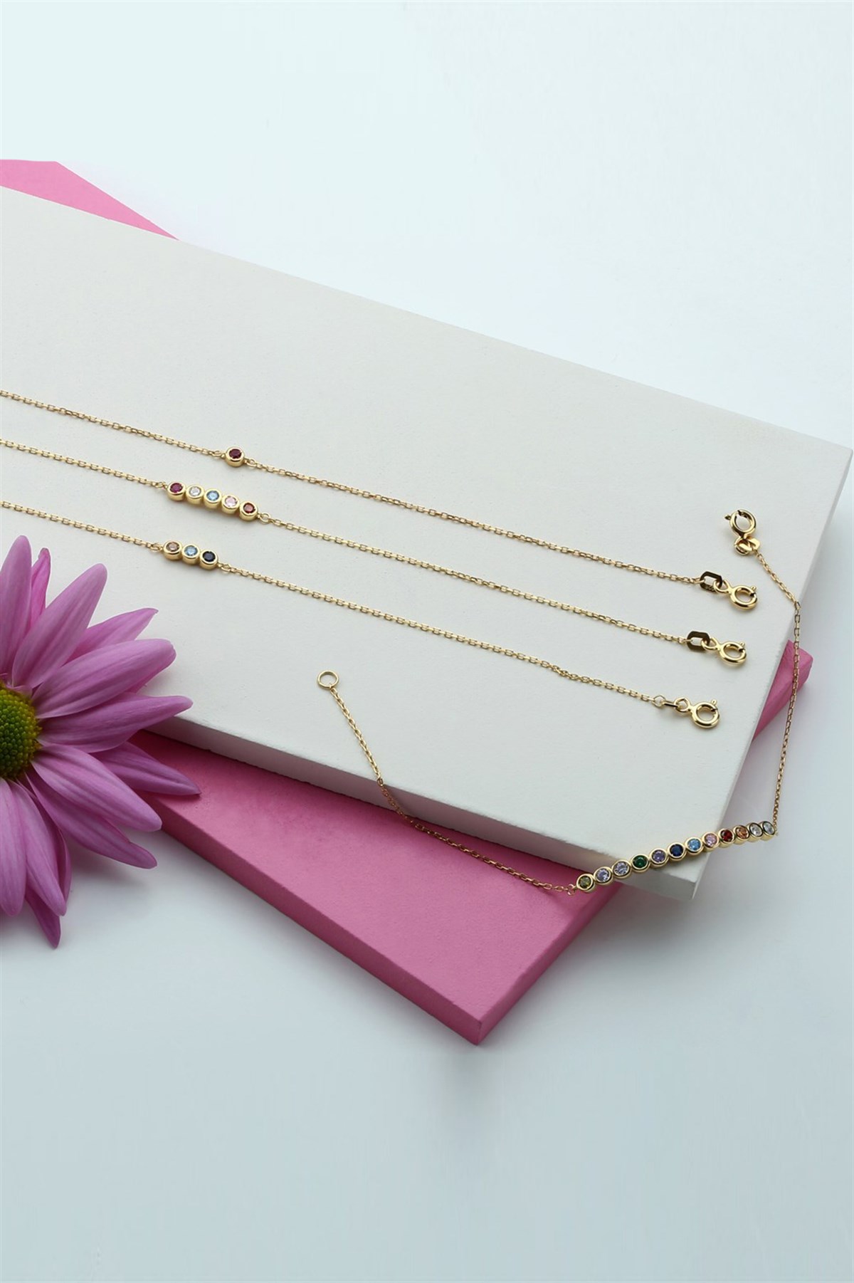 Gümüş Renkli Taşlı Bileklik