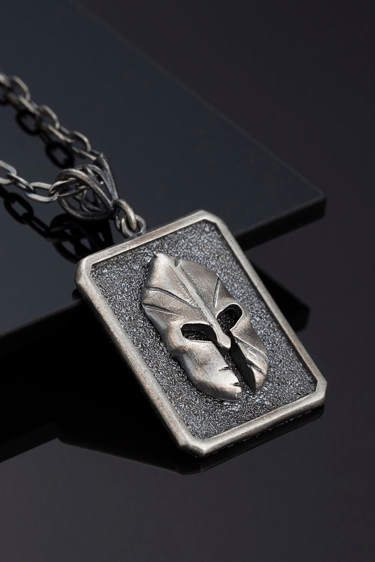 Gümüş Spartan Kaskı Figürlü Erkek Kolye