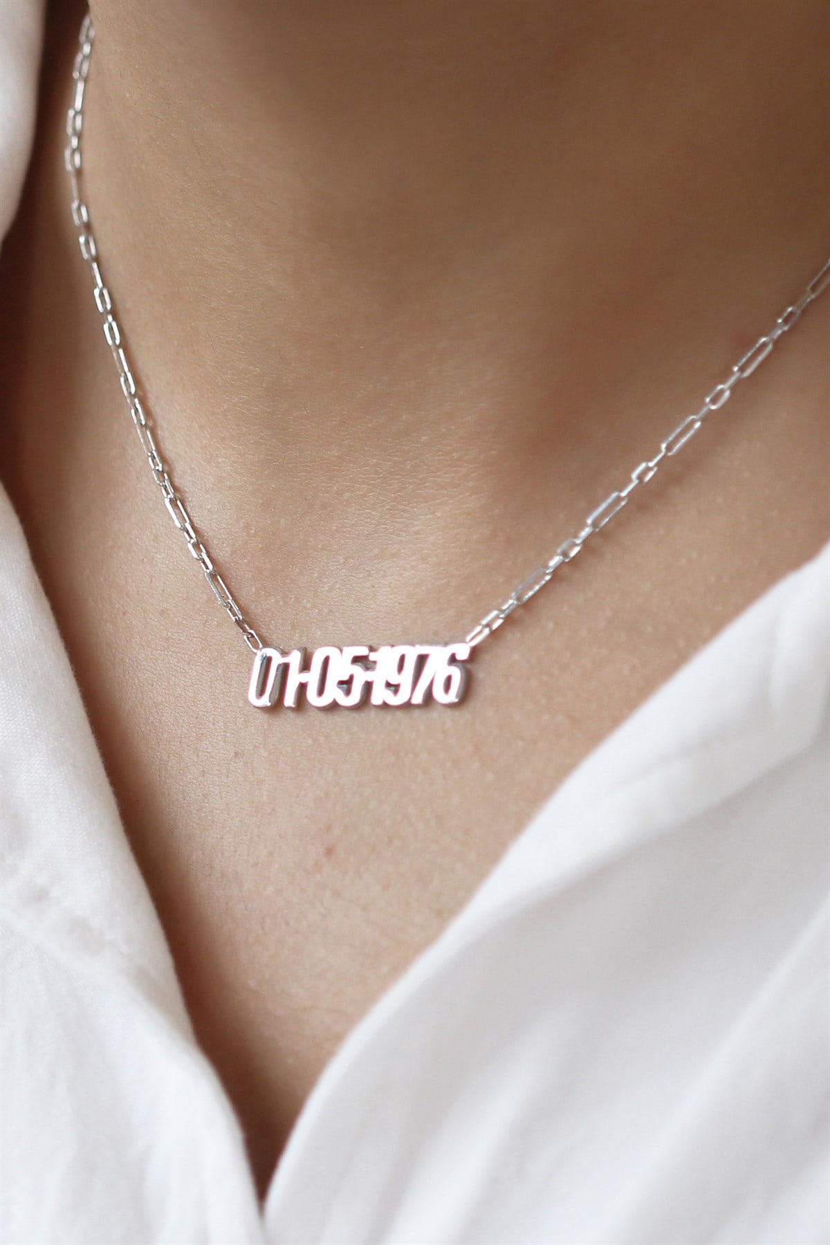 Gümüş Tarihli Kolye