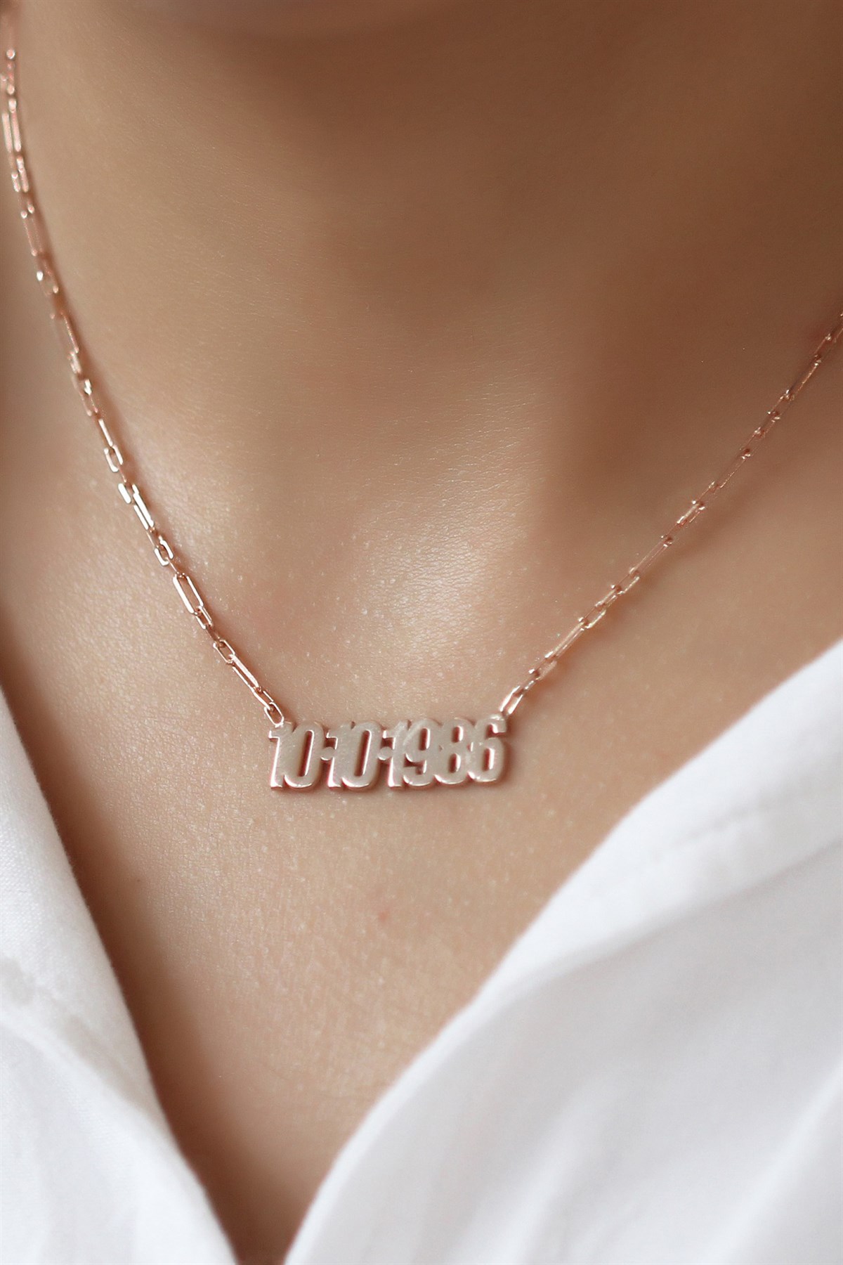 Gümüş Tarihli Kolye