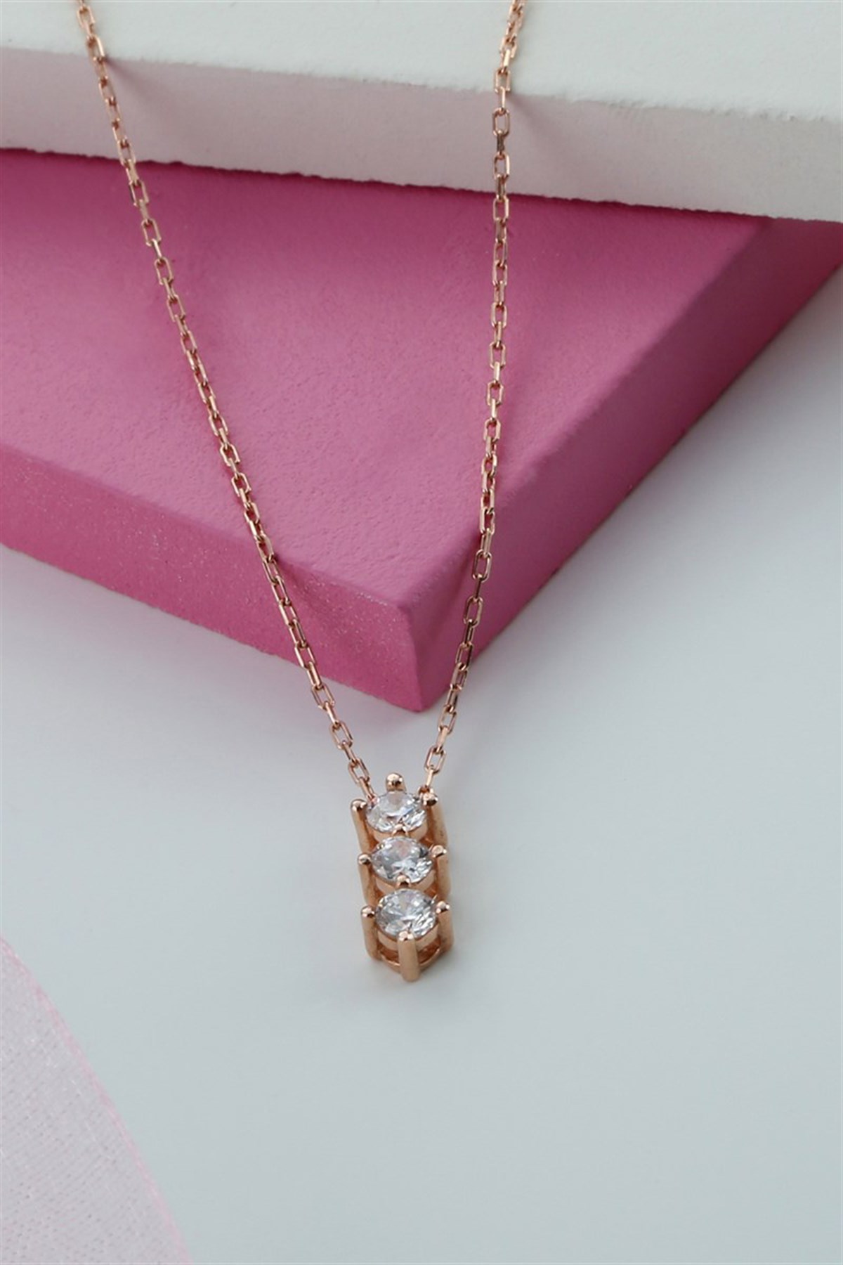 Gümüş Taşlı Kolye