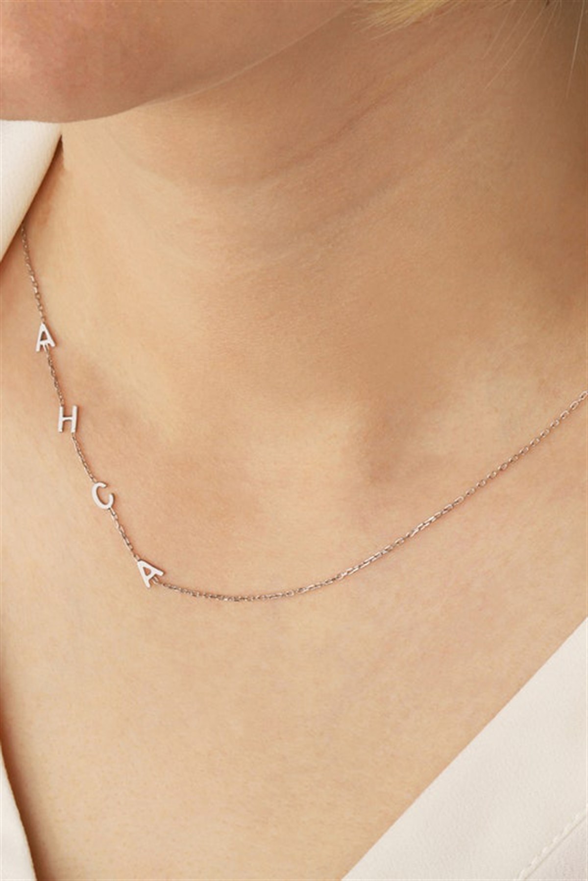 Gümüş Yandan Harfli  Kolye