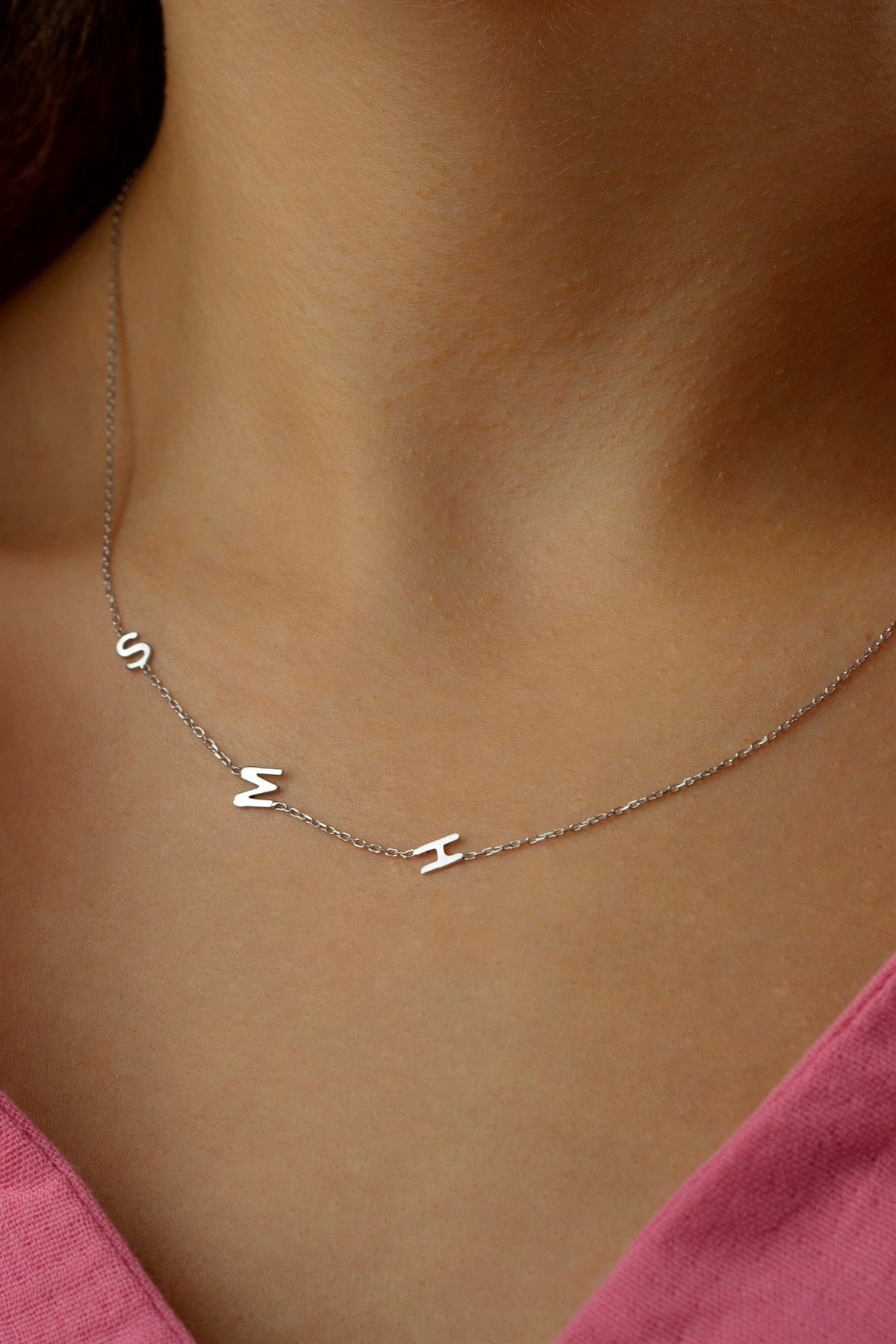 Gümüş Yandan Harfli Kolye