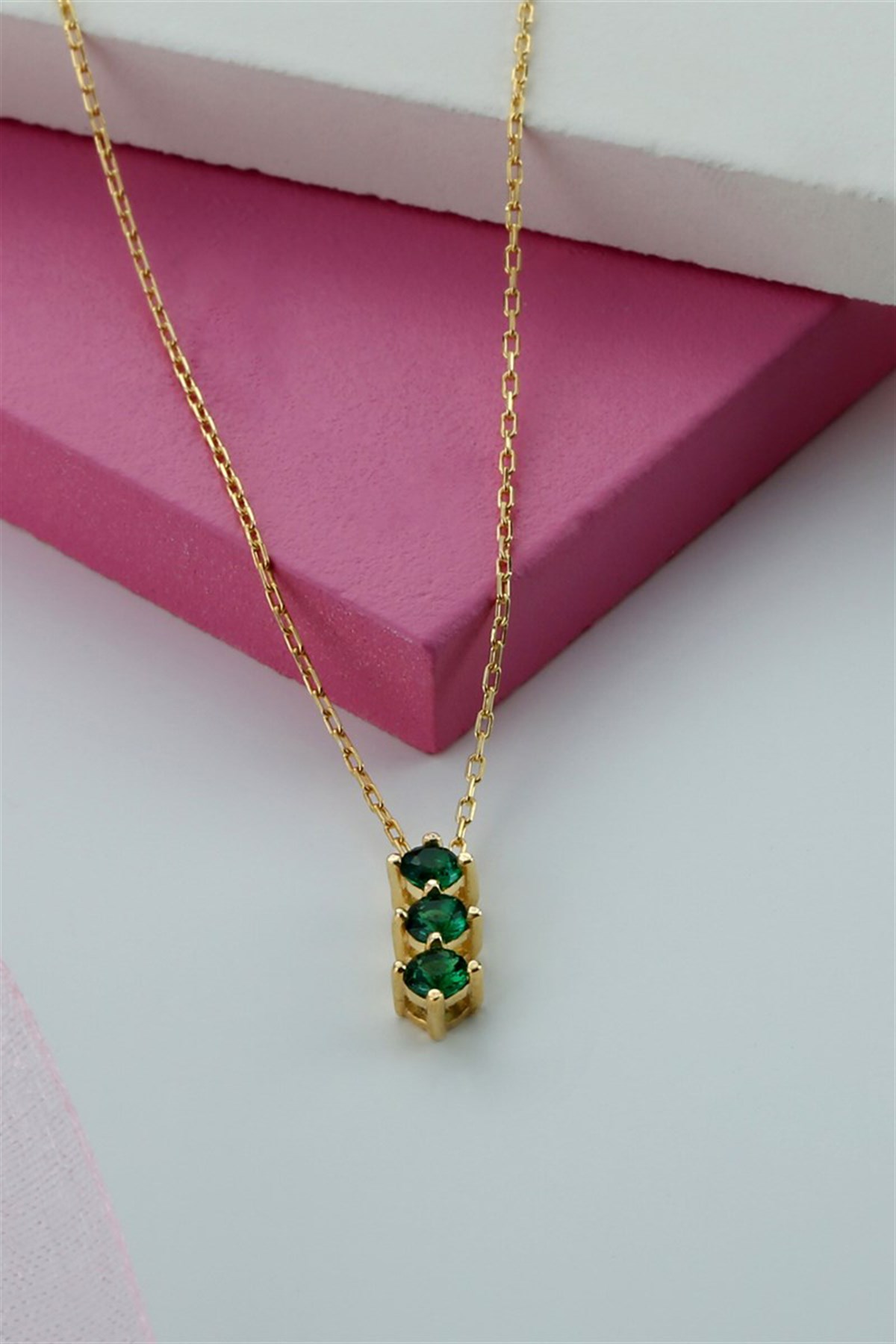 Gümüş Yeşil Taşlı Kolye