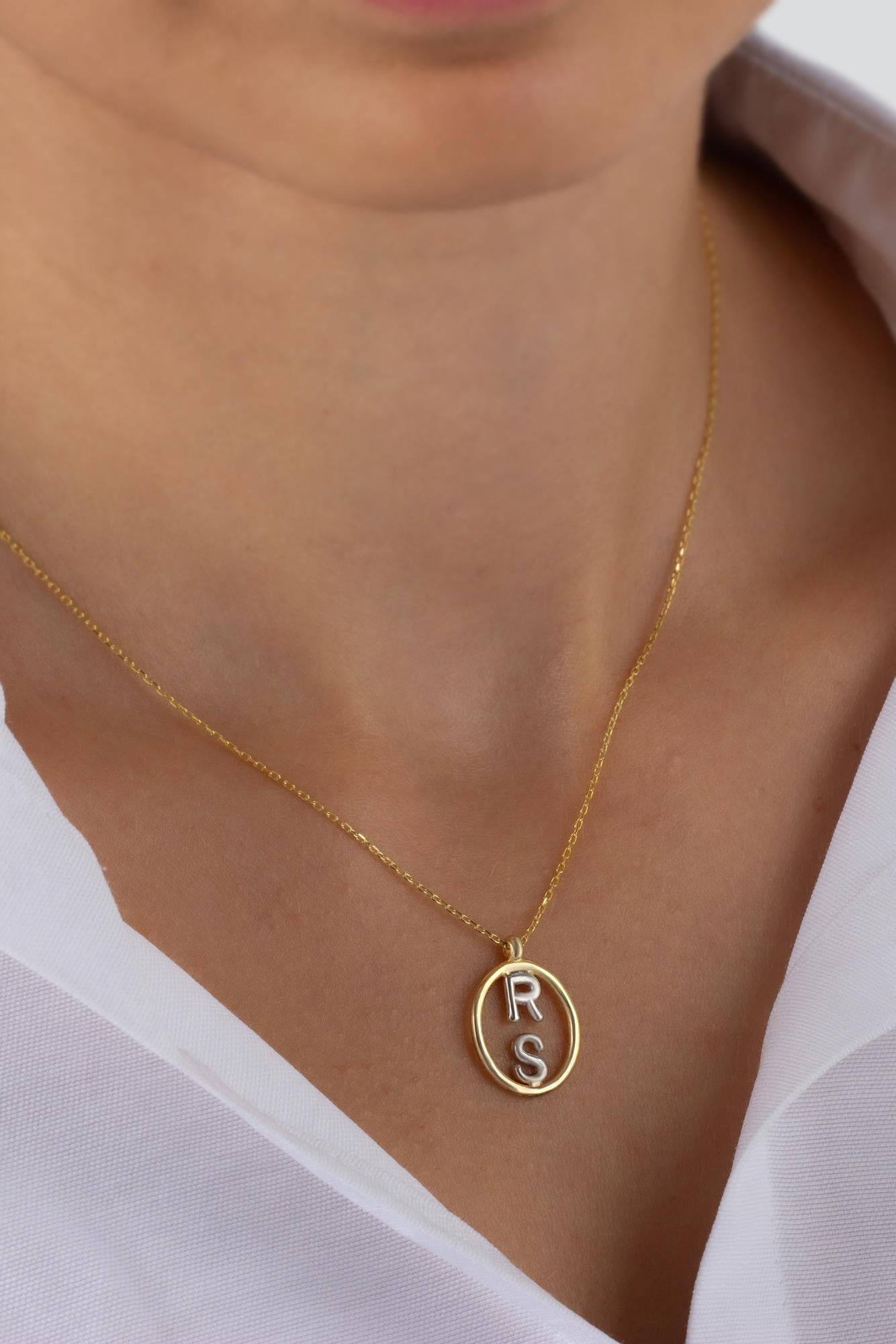 Kadın 925 Ayar Gümüş Oval Form Harf Kolye