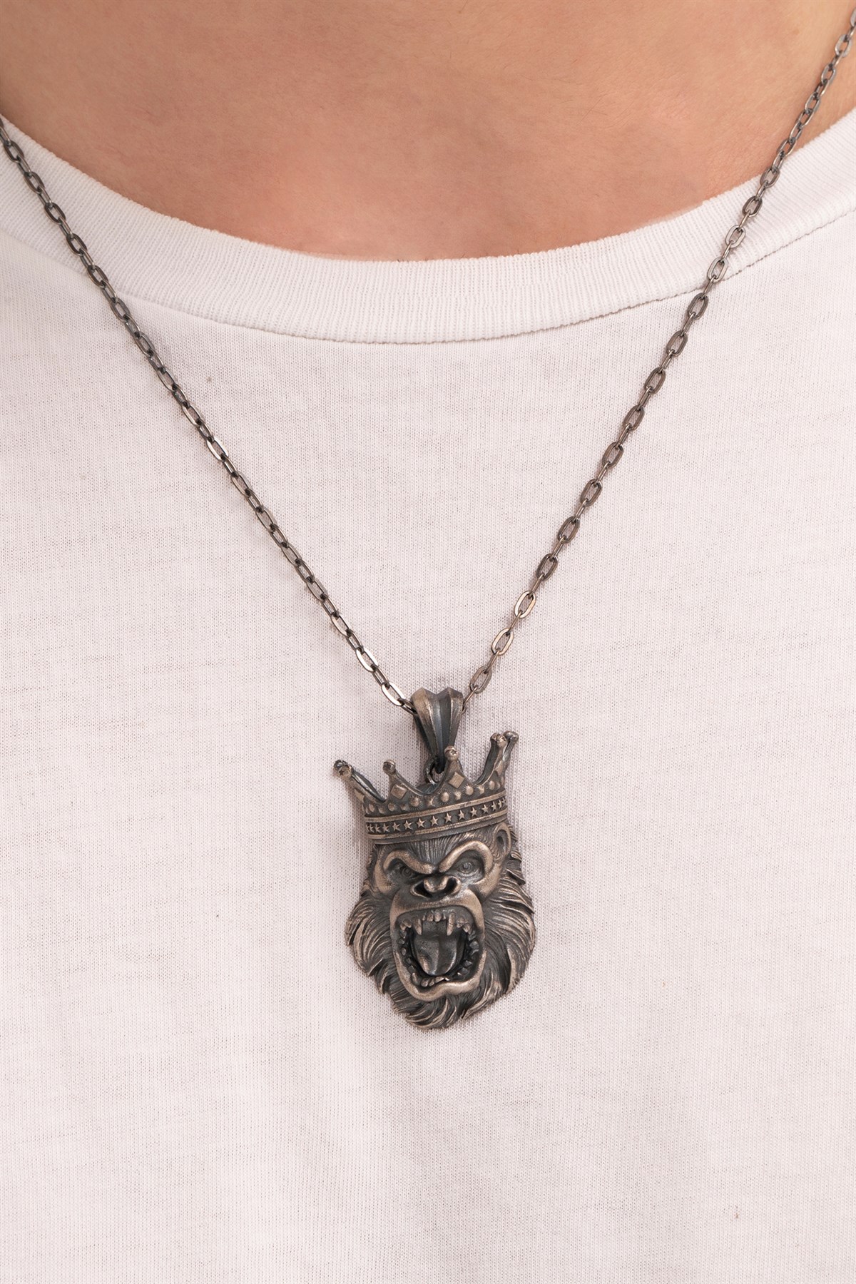 Gümüş King Kong Figürlü Erkek Kolye