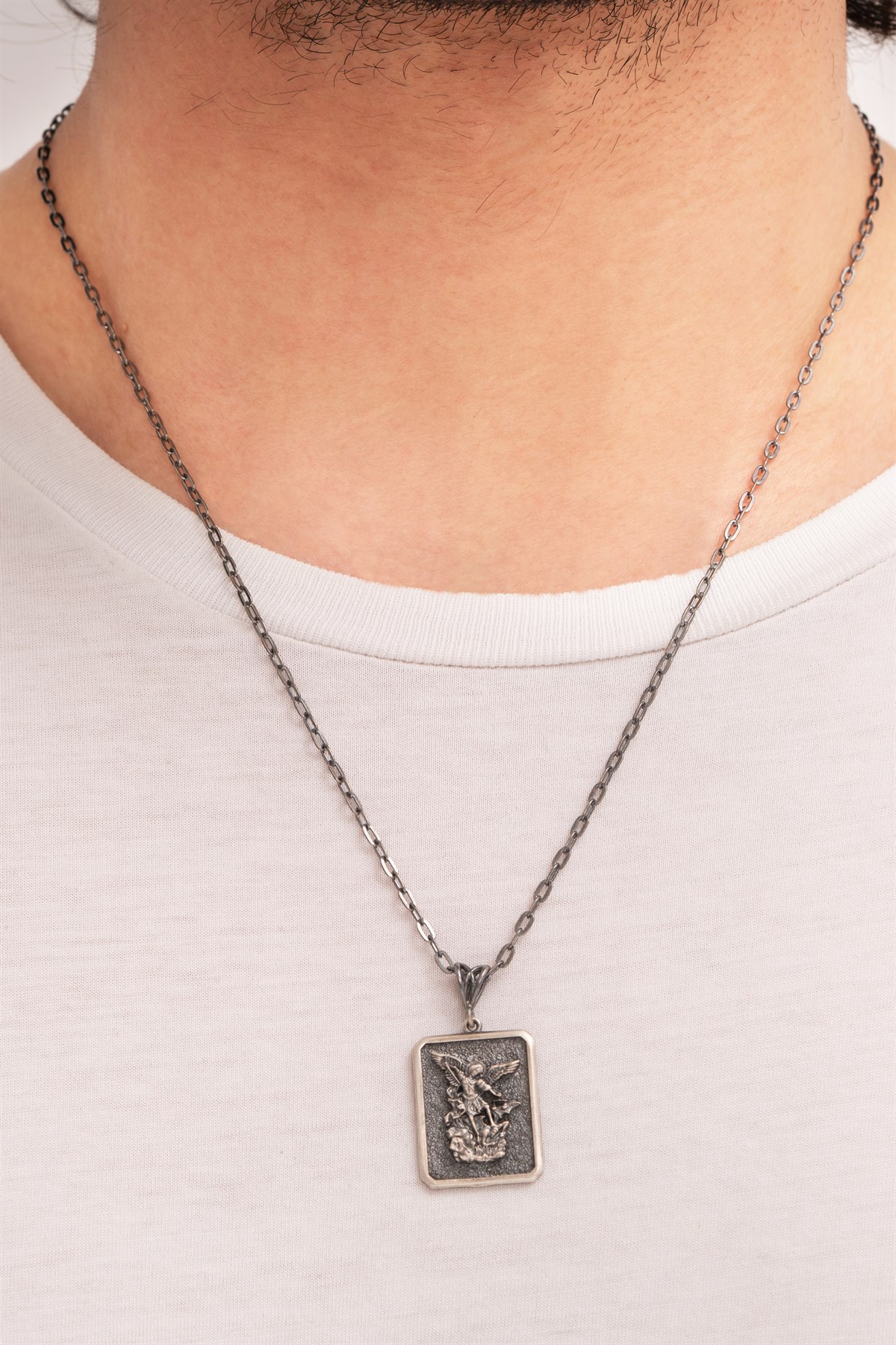 Gümüş Adalet Tanrıçası Themis Figürlü Kolye