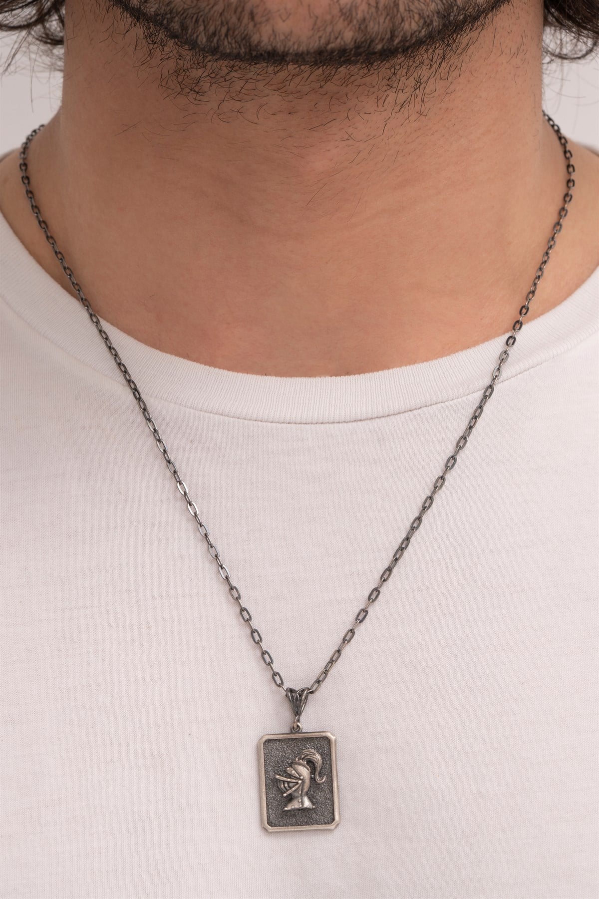 Gümüş Şövalye Miğferi Erkek Kolye