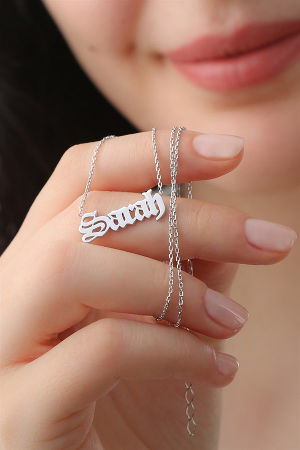 925 Ayar Gümüş İsim Kolye