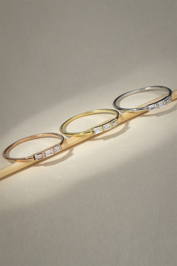 Altın Baget Taşlı Minimal Yüzük