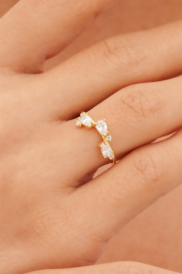 Altın Damla Taşlı Yüzük