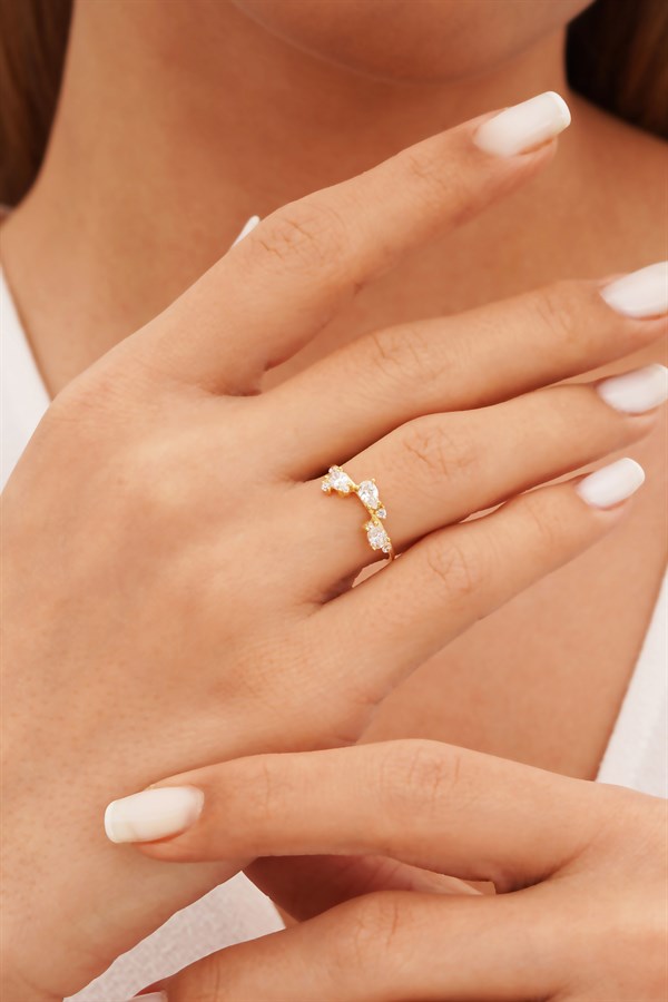 Altın Damla Taşlı Yüzük