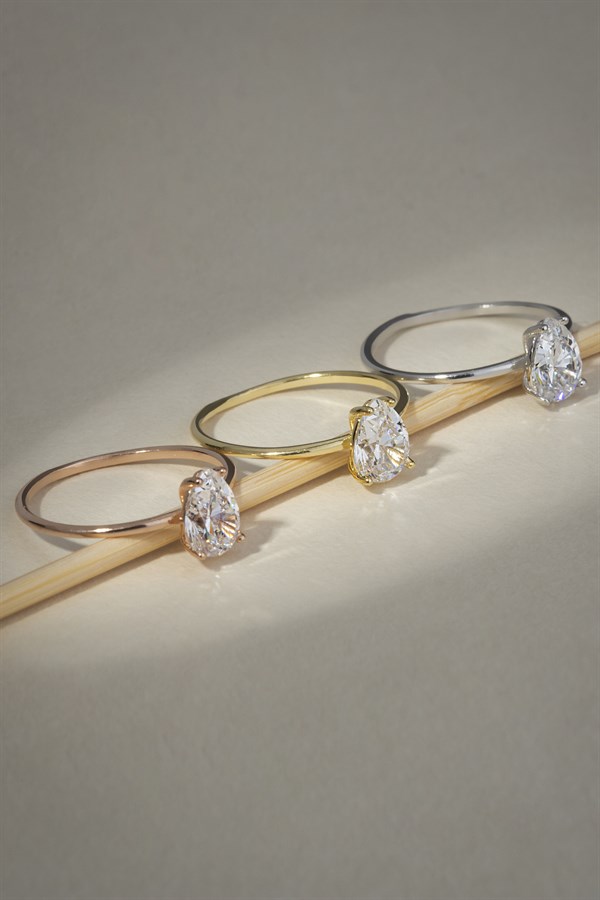 Altın Damla Taşlı Yüzük