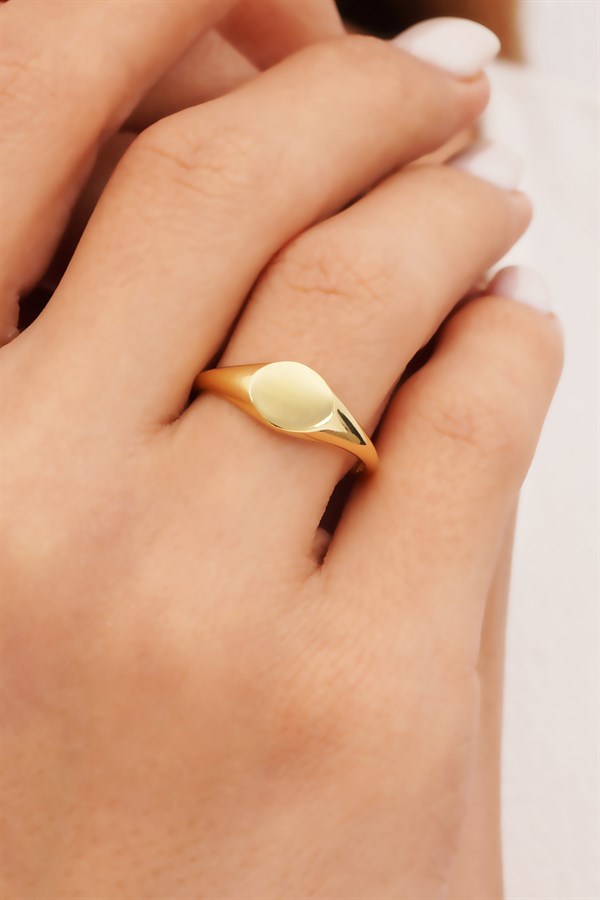 Altın Şövale Yüzük