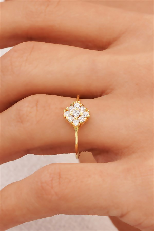 Altın Tasarım Yüzük