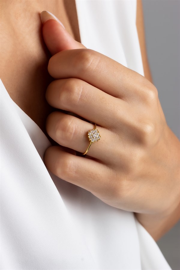 Altın Tasarım Yüzük