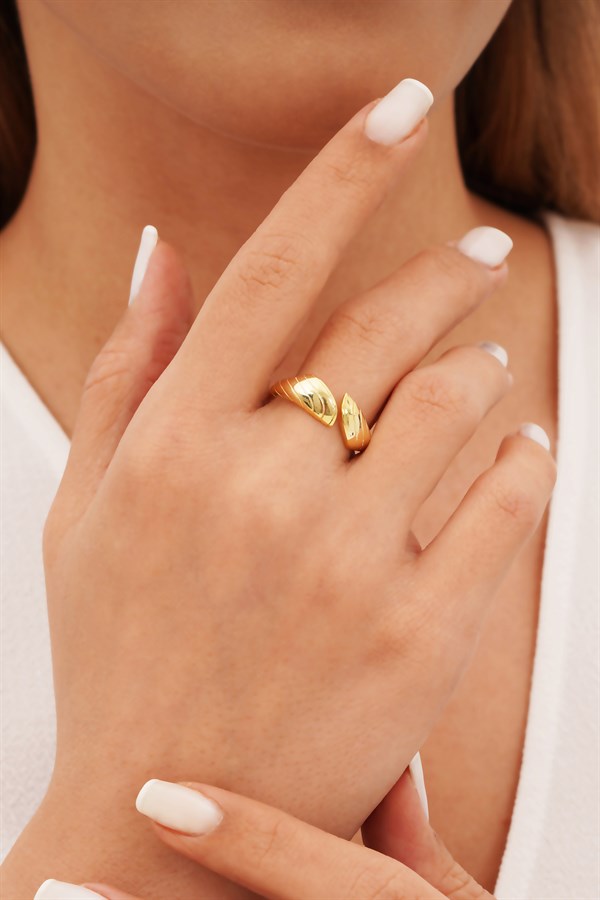 Altın Tasarım Yüzük