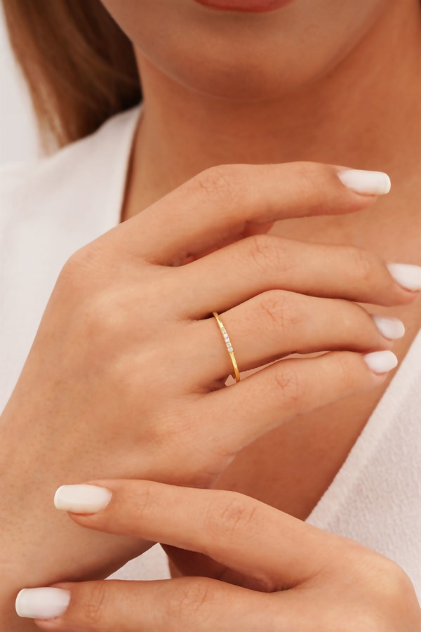 Altın Taşlı Alyans Yüzük