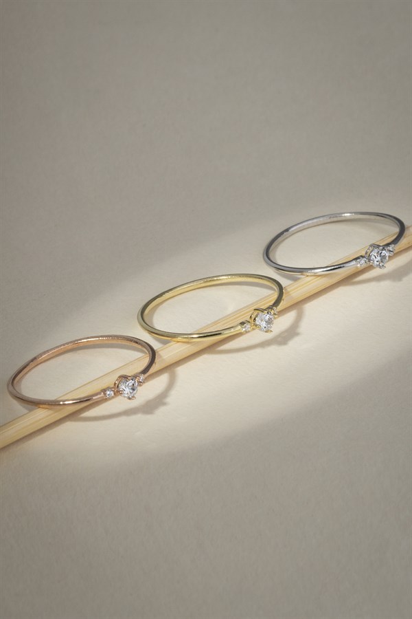 Altın Taşlı Minimal Yüzük