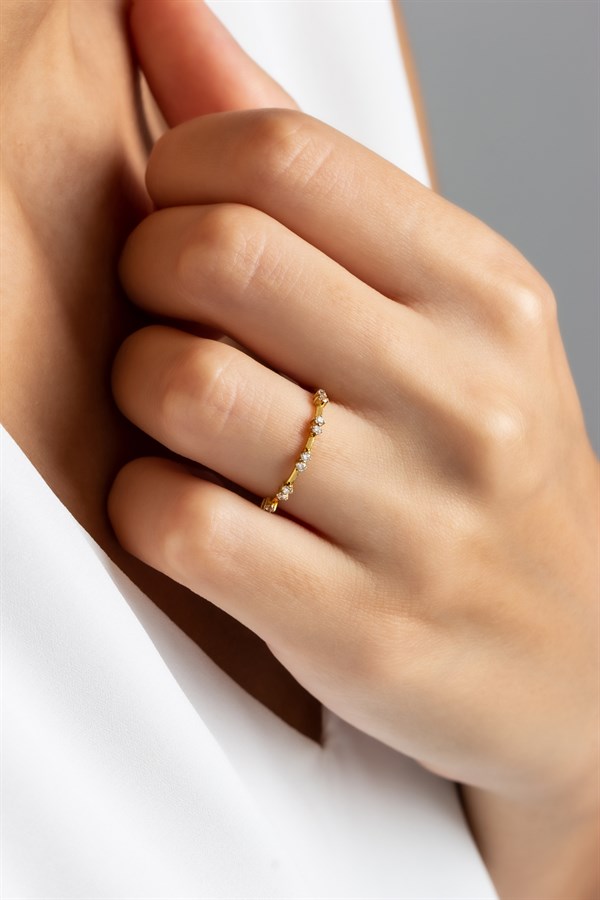 Altın Taşlı Tasarım Yüzük