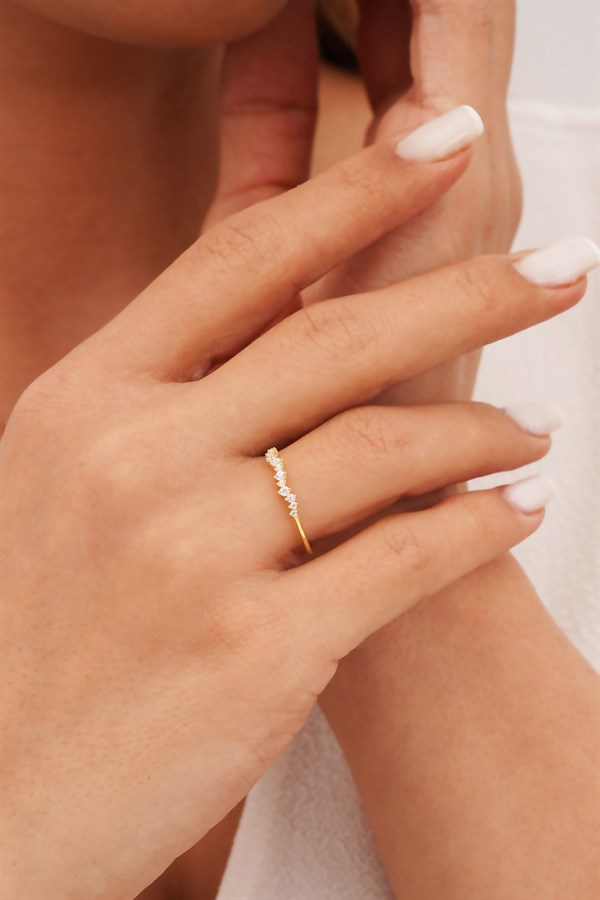 Altın Taşlı Tasarım Yüzük