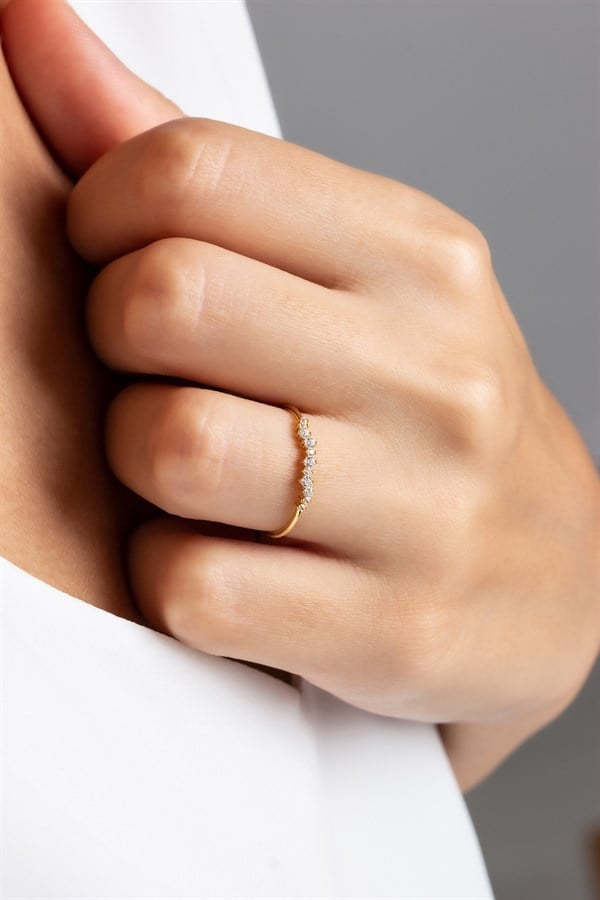 Altın Taşlı Tasarım Yüzük