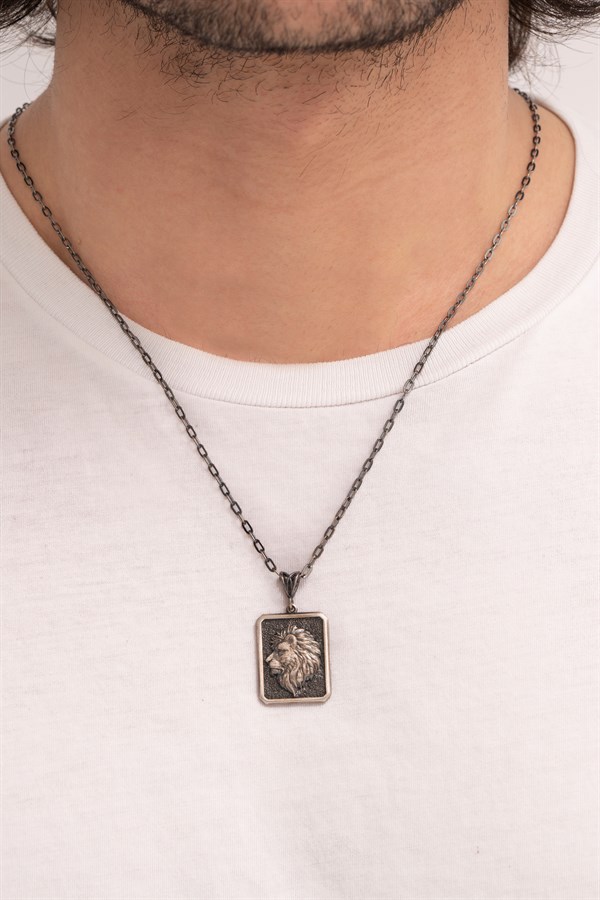 Gümüş Aslan Figürlü Erkek Kolye