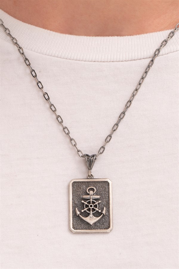 Gümüş Deniz Çapası Figürlü Kolye