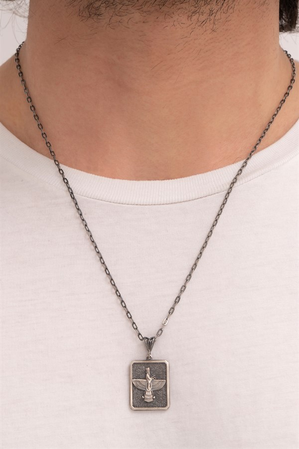 Gümüş Zerduş Figürlü Erkek Kolye