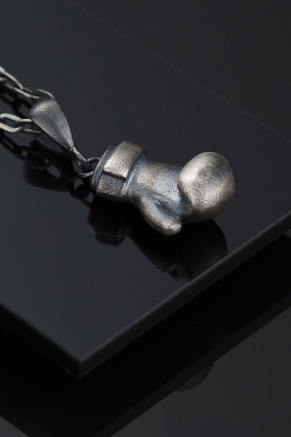 Gümüş Boks Eldiveni Figürlü Erkek Kolye