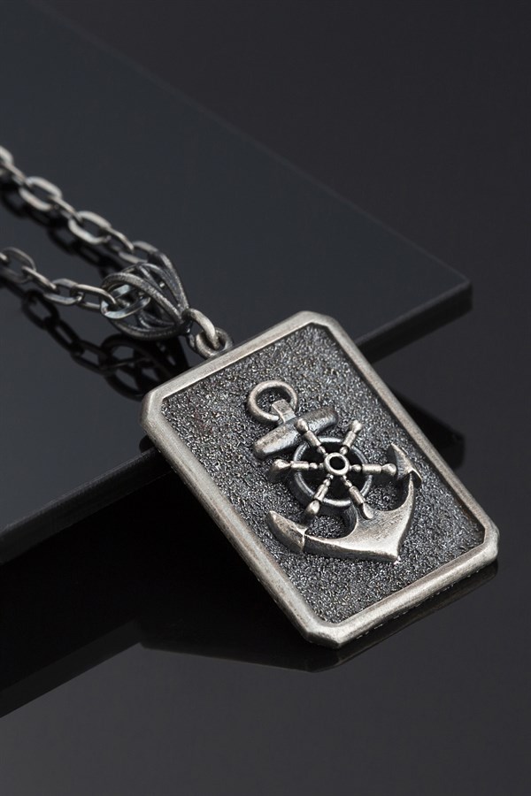 Gümüş Deniz Çapası Figürlü Kolye