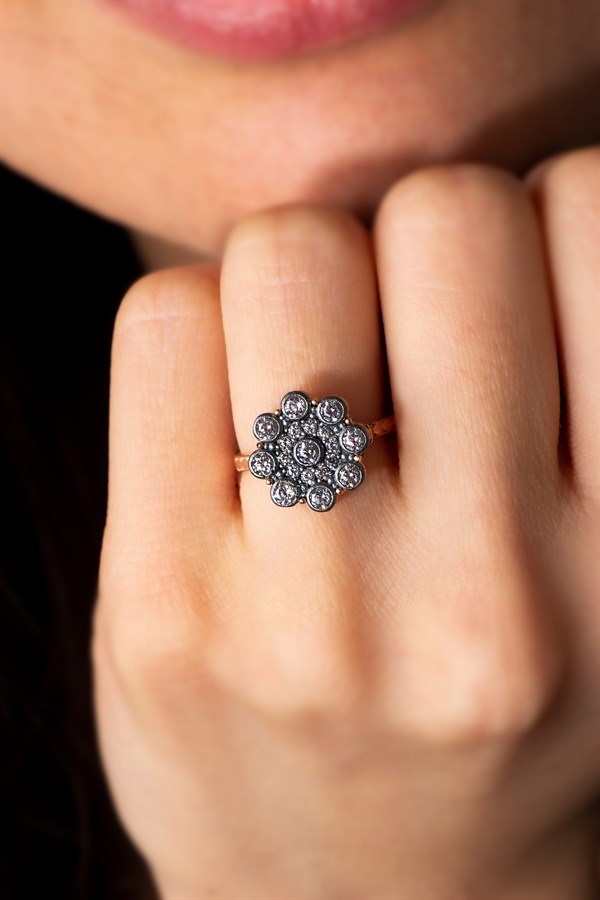 Gümüş Elmas Monürlü Çiçek Taşlı Kolye Küpe Yüzük Set