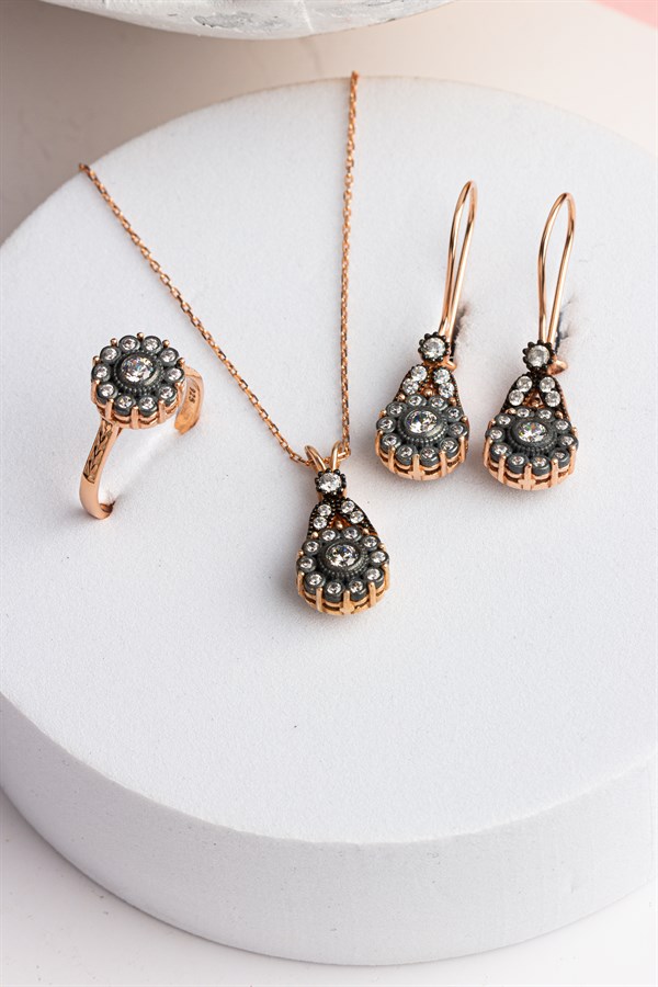 Gümüş Elmas Monürlü Taşlı Kolye Küpe Yüzük Set