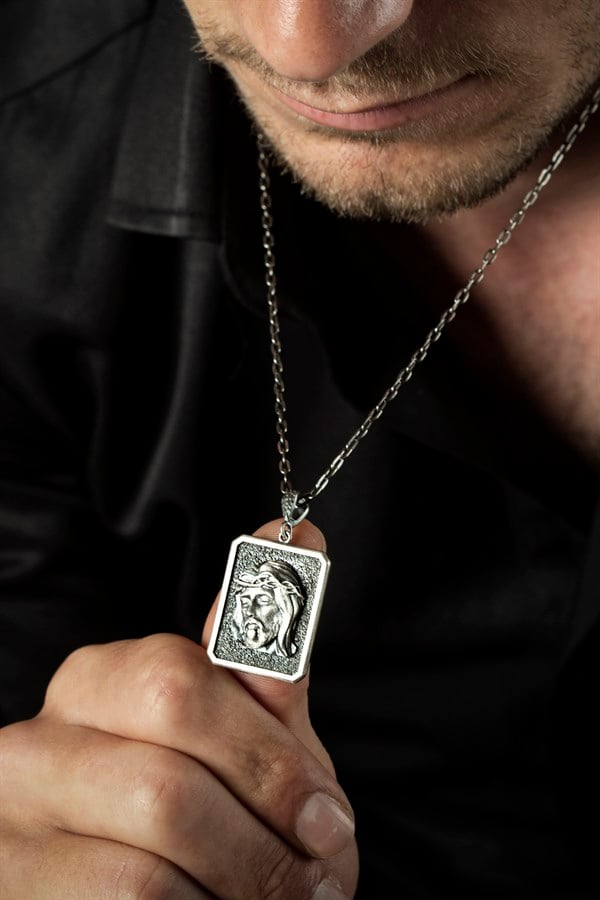 Gümüş Hz. İsa Erkek Kolye