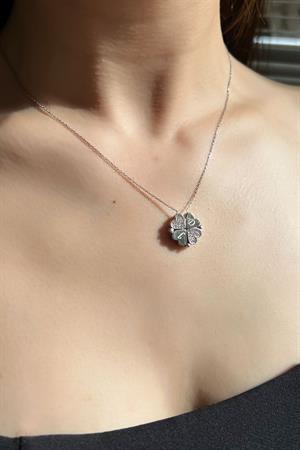 Gümüş Mıknatıslı Kalpli Harf Kolye