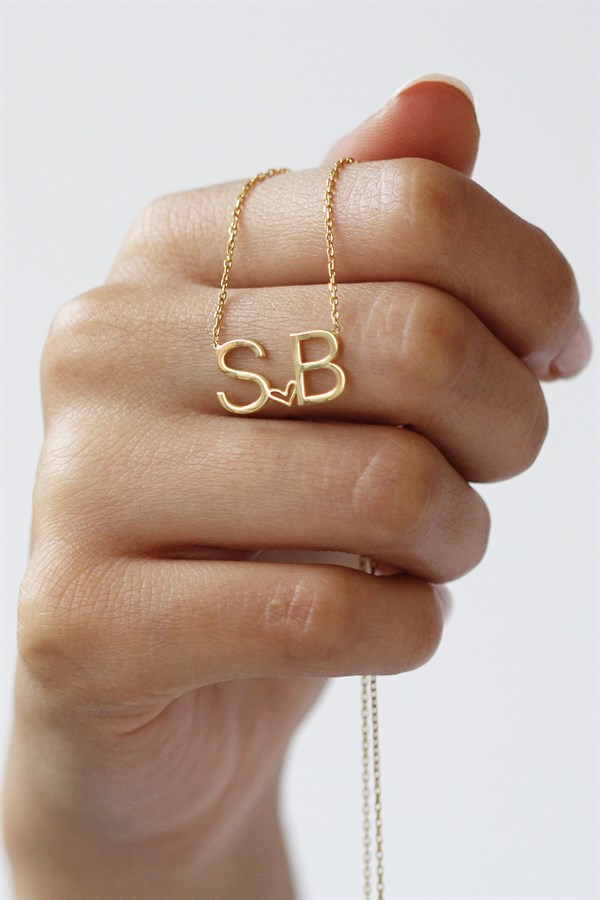 Gümüş Kalpli Harf Kolye