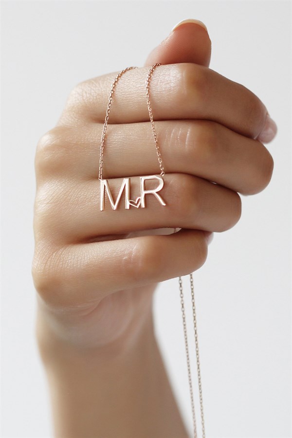 Gümüş Kalpli Harf Kolye