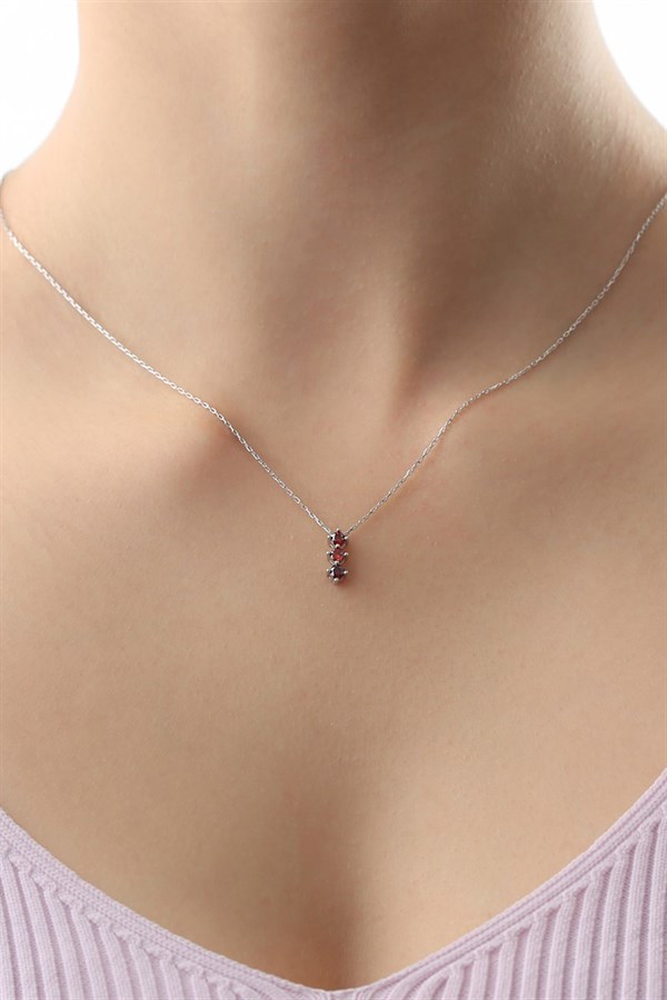 Gümüş Kırmızı Taşlı Kolye