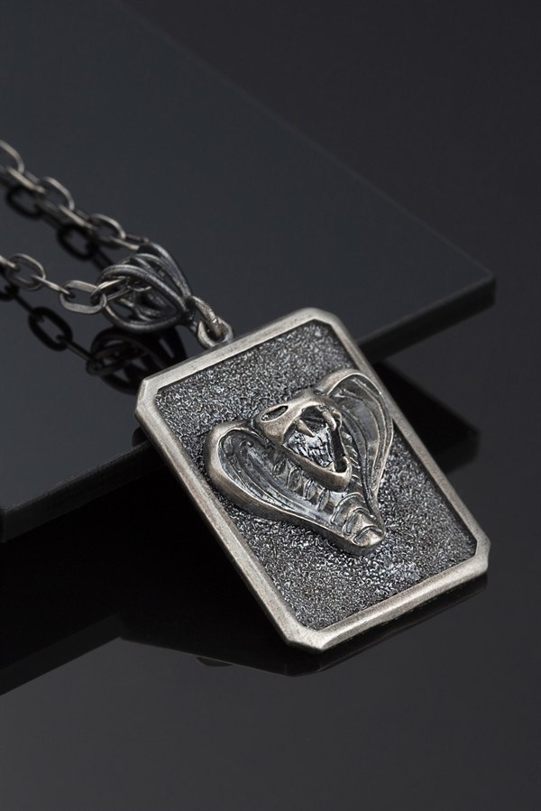 Gümüş Kobra Yılanı Kolye