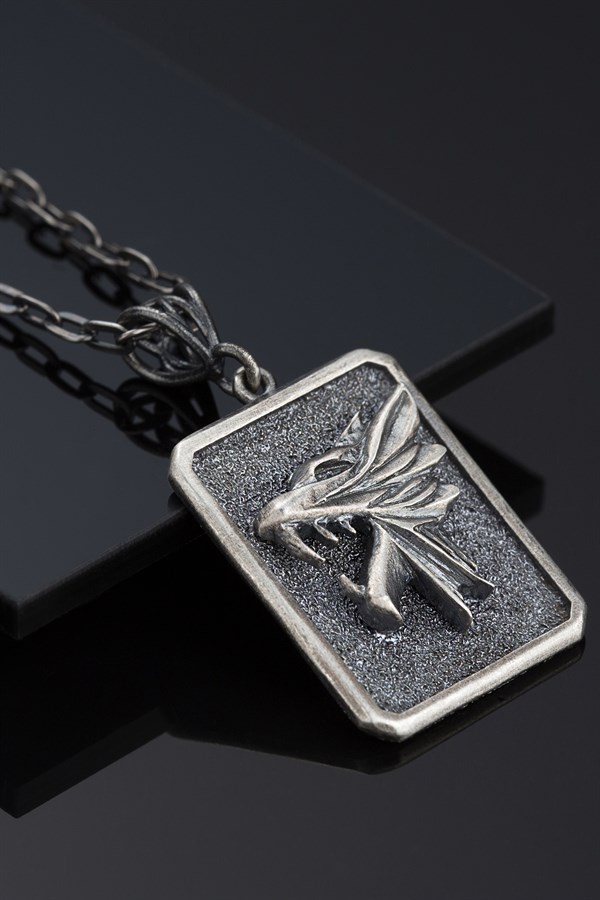 Gümüş Kurt Figürlü Erkek Kolye