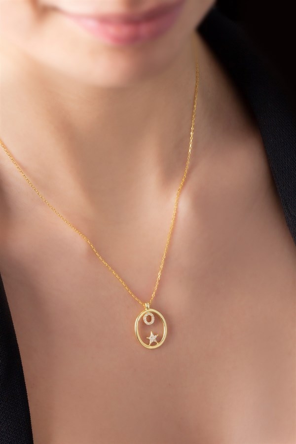 Gümüş Oval Form Yıldız Harf Kolye