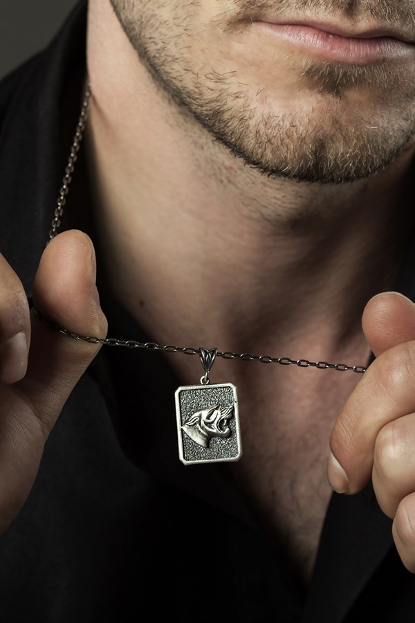 Gümüş Panter Figürlü Erkek Kolye
